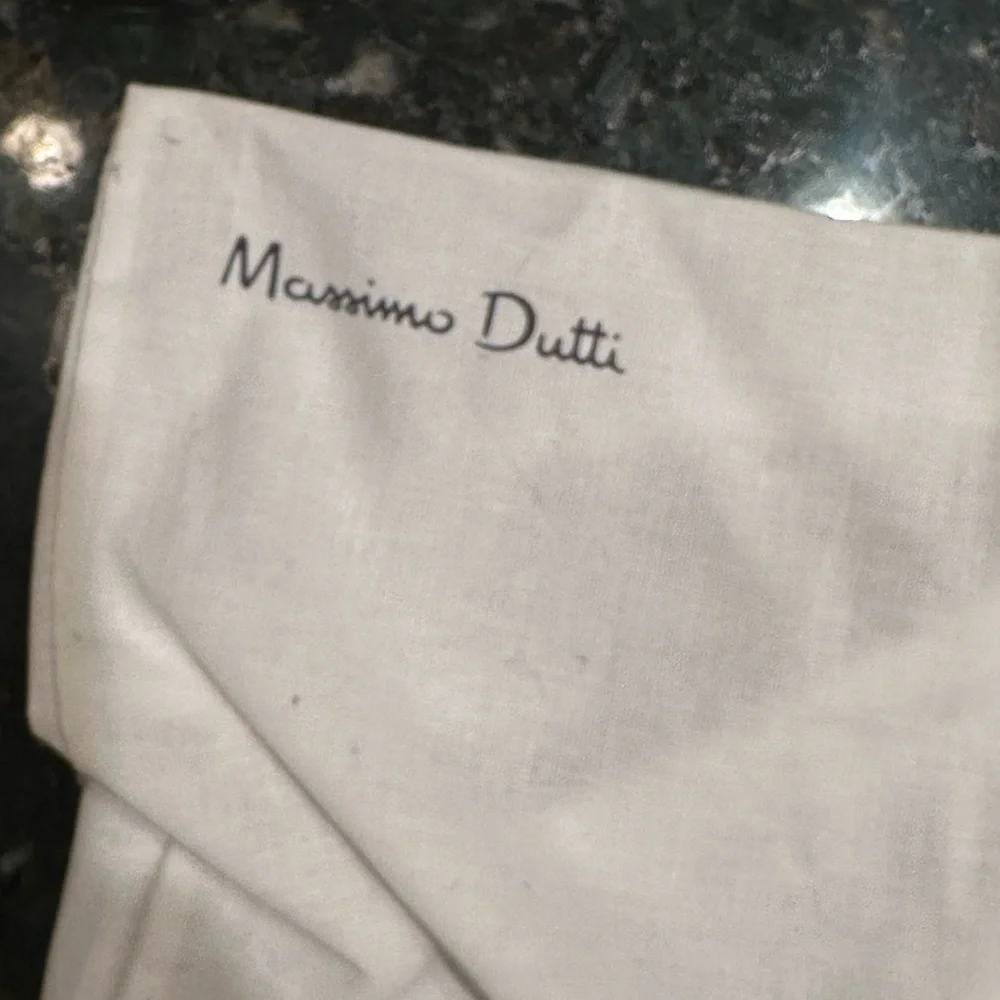 Massimo Dutti Sleek Black Ankle Booties - Picture 2 of 5